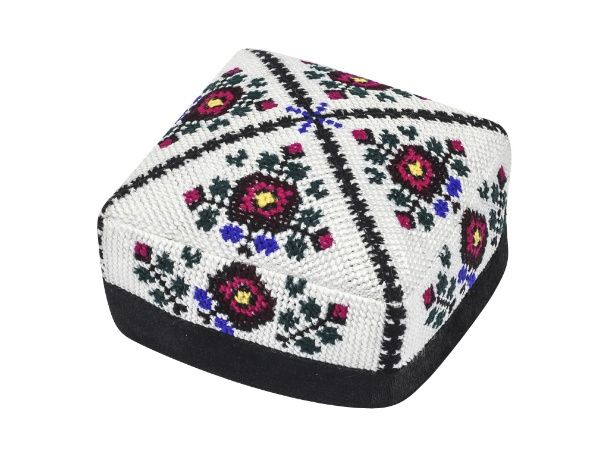 Тюбетейки.  Миллий ироки  дуппи