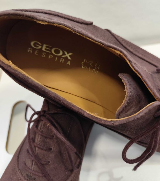 Pantofi oxford 43 cap toe GEOX NOI piele naturala moale suede maro catifea