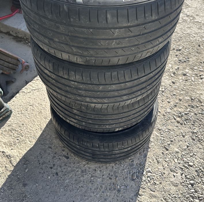 Anvelope 245 35 20 Kumho de vara