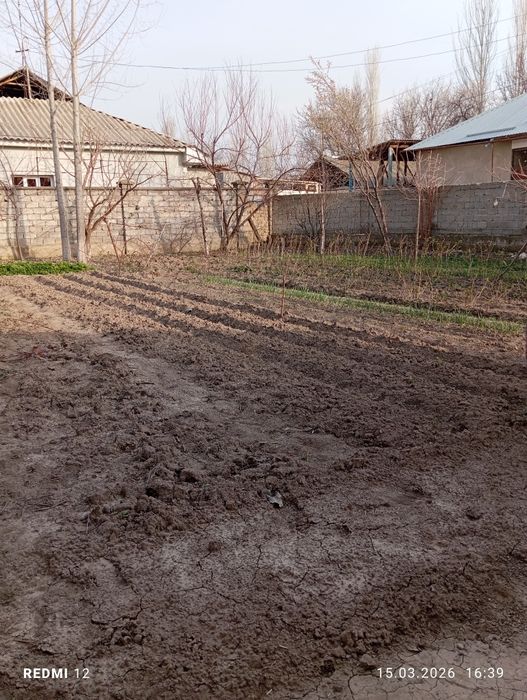 Yer sotiladi yol yuzida