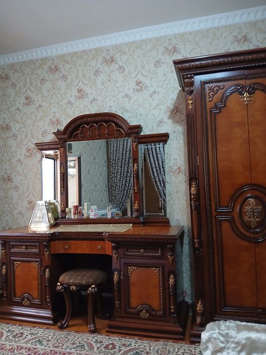 Спальный гарнитур ( Дубайники) сотилади Мебель холати яхшиНархи