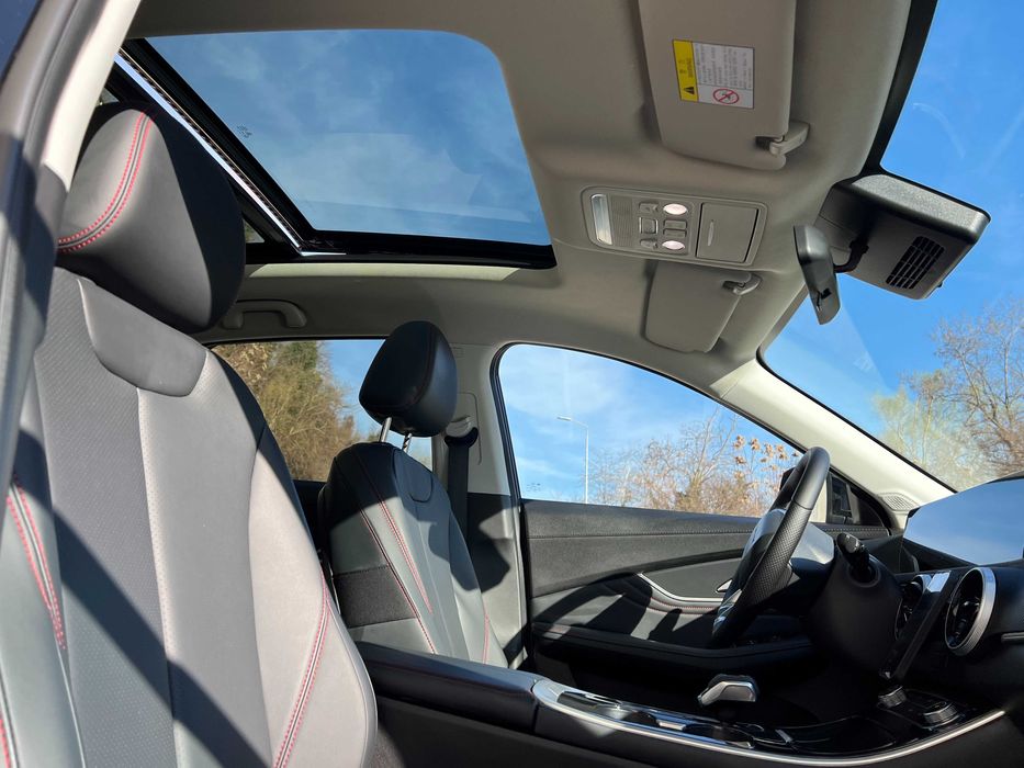 Кола под наем с шофьор | Абитуриентски балове | Сватба | Поводи