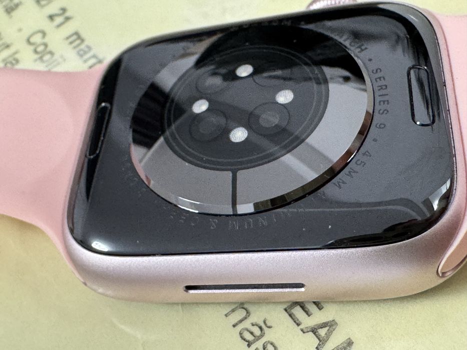 Apple watch series 9 45 mm pink