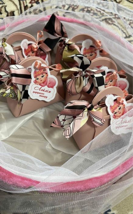 бонбоньерки тойбастар