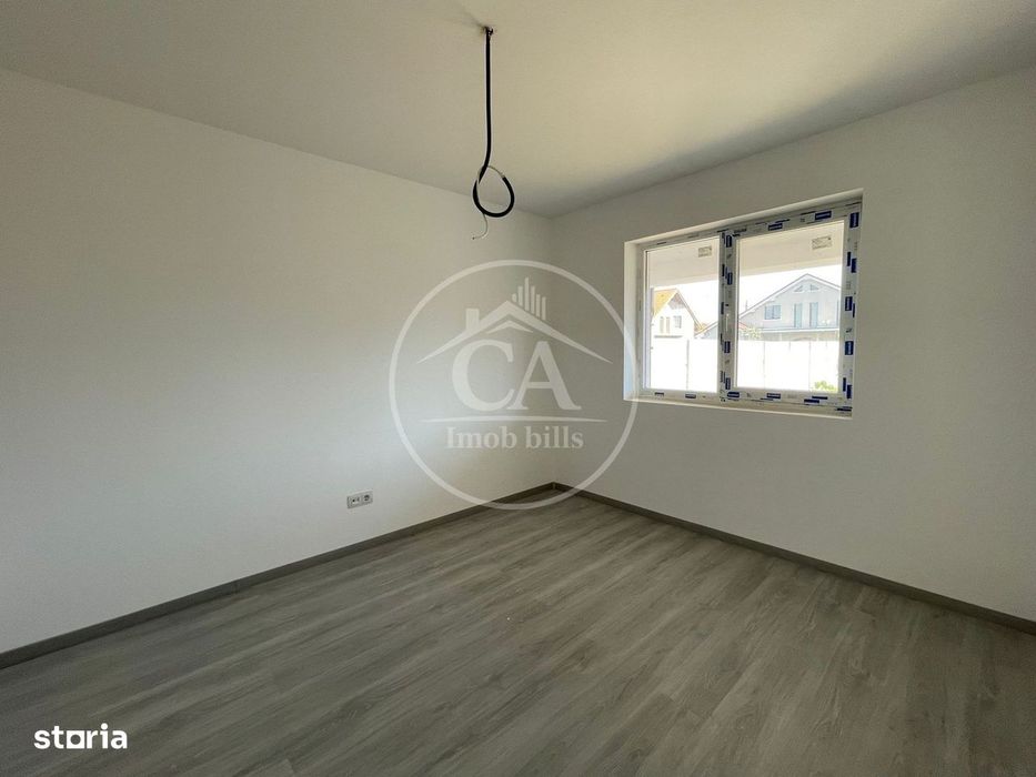 Casă de vânzare tip duplex cu 4 camere în Nojorid, Oradea.