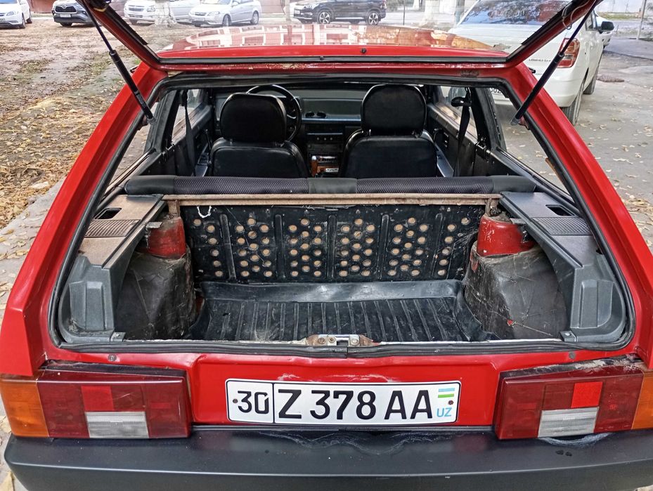 Автомобиль Ваз 2108