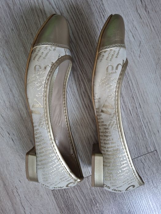 Pantofi gen balerin din piele