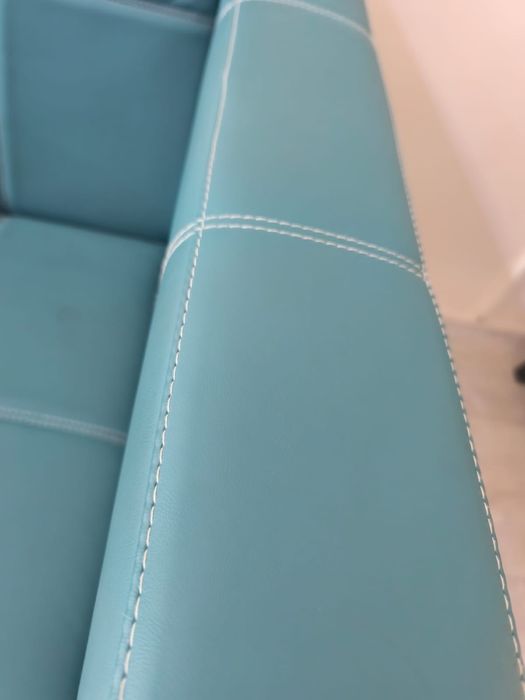 Продаются мягкие кресла