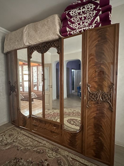 Спальный гарнитур