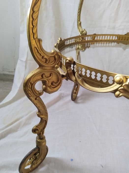 gheridon masuta cu sticla