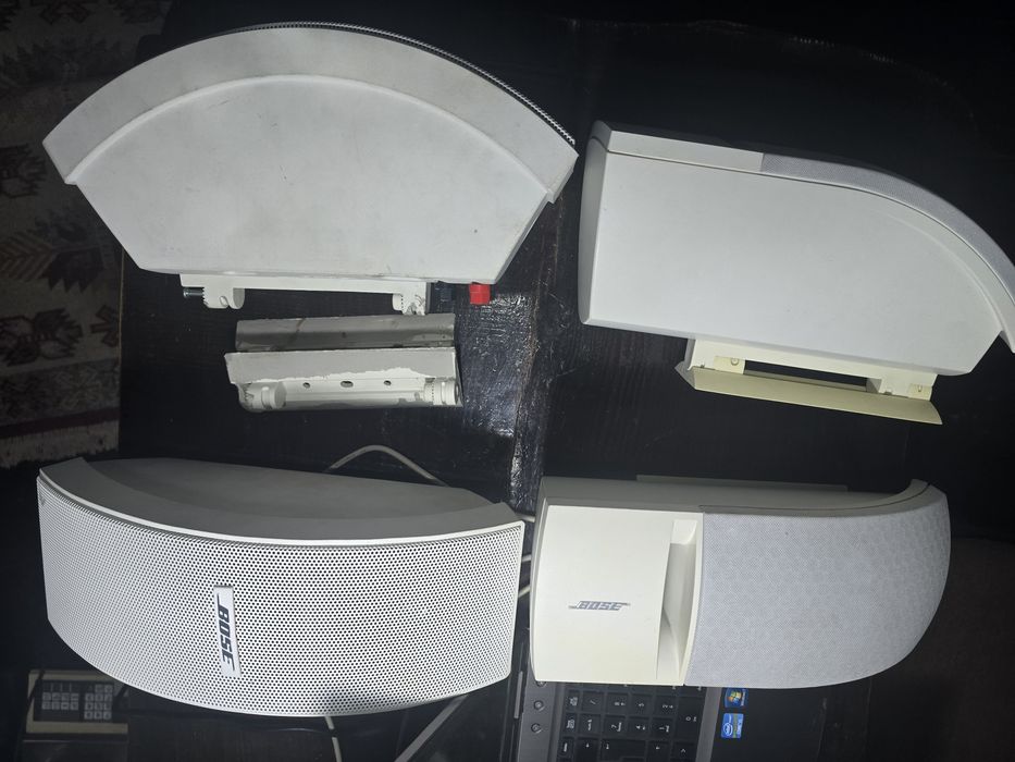 Vand doua perechi boxe bose interior-exterior.