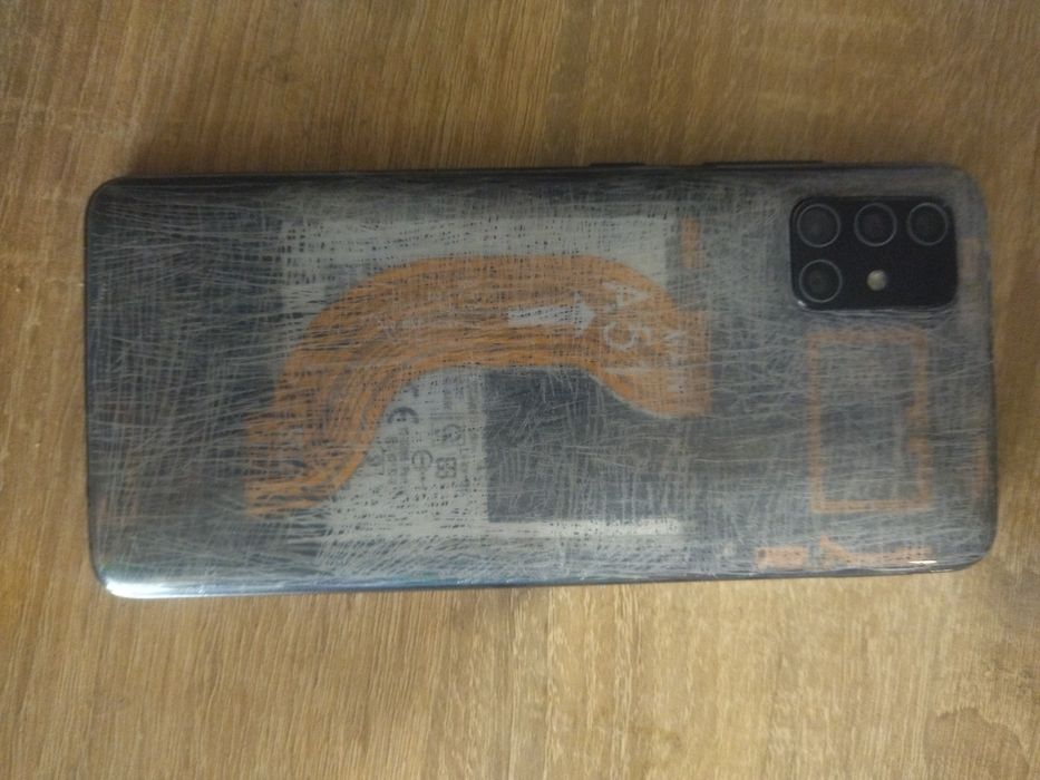 Samsung a51 телефон