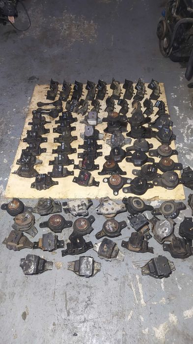 Подушки двигателя коробки МКПП АКПП Subaru