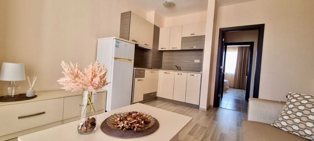 Продава се Двустаен апартамент в Несебър - 56 кв.м за 1074 €/кв.м - Снимка #4