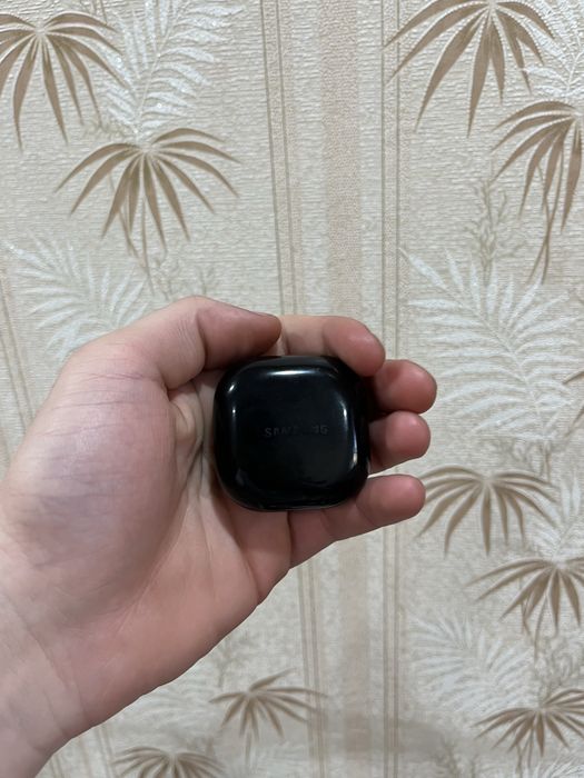 Наушники Buds Core