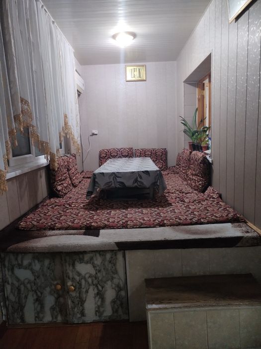 Продаётся 3комнатная квартира , 4этаж,9микрорайон по середине,не торце