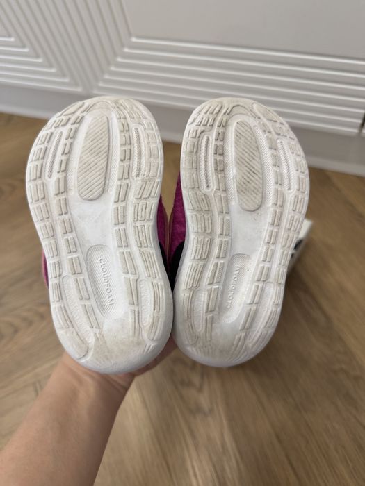 Кроссовки для девочек adidas