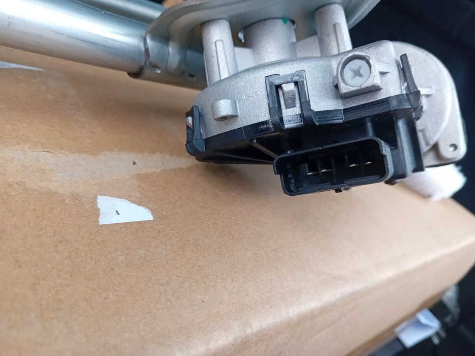 Механизъм с мотор чистачки Рено Меган 2 НОВ