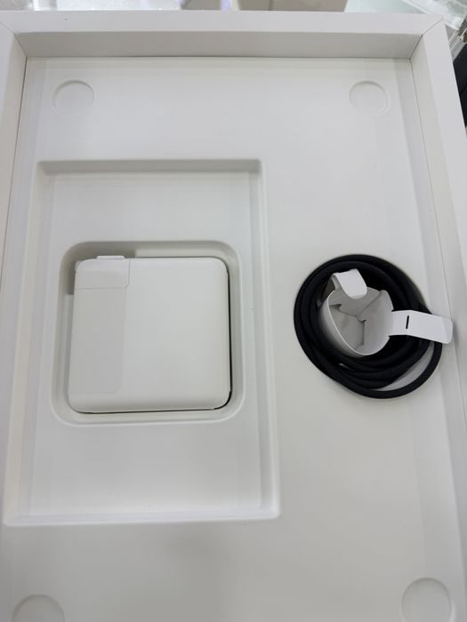 MacBook Pro 14 M3 pro 18/1tb 100%