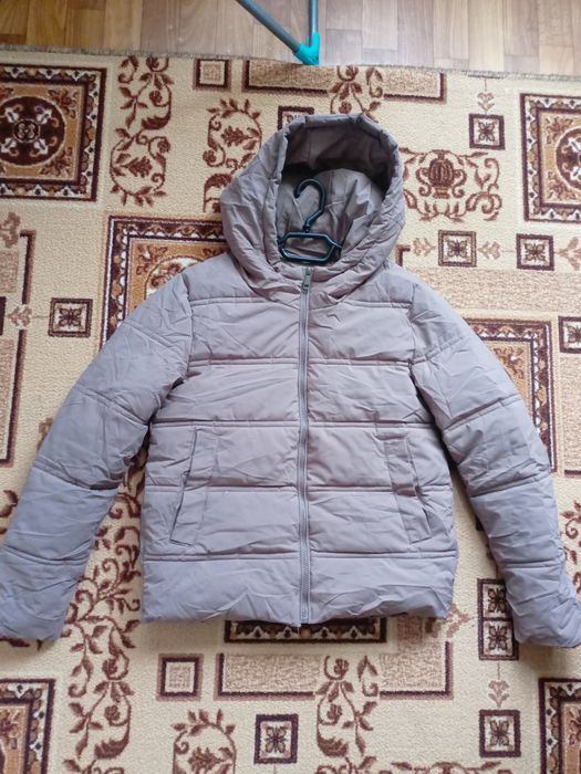 Продам демисезонную куртку
