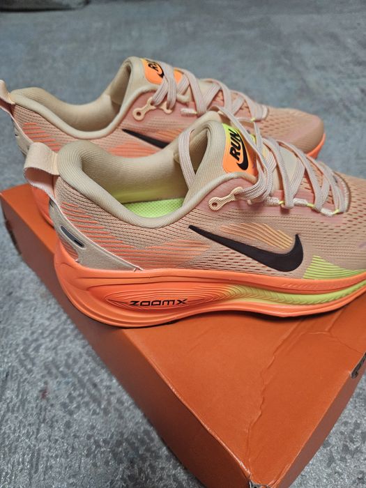 Беговые красовки Run zoomx