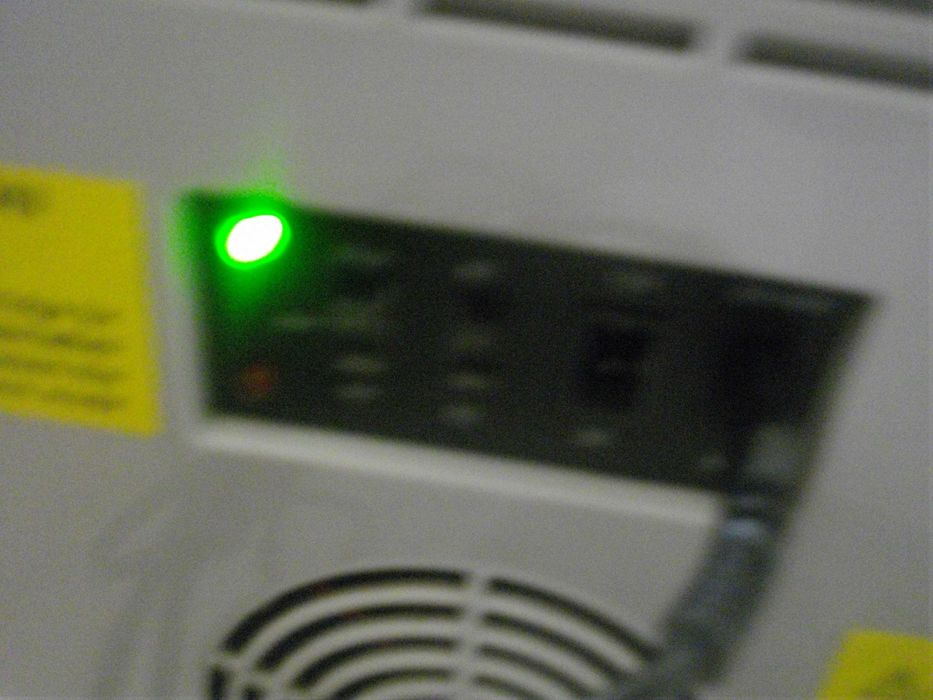 Нов Мини Хладилник-12V/220V-Изстудяване/Затопляне-За Дома/Кола