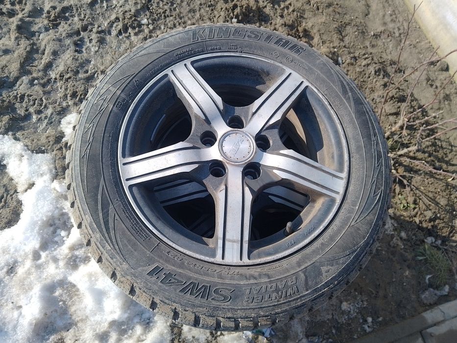 Vând  doar perechi de jante