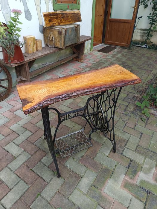 Comoda , consola , suport tv - mașină de cusut Singer