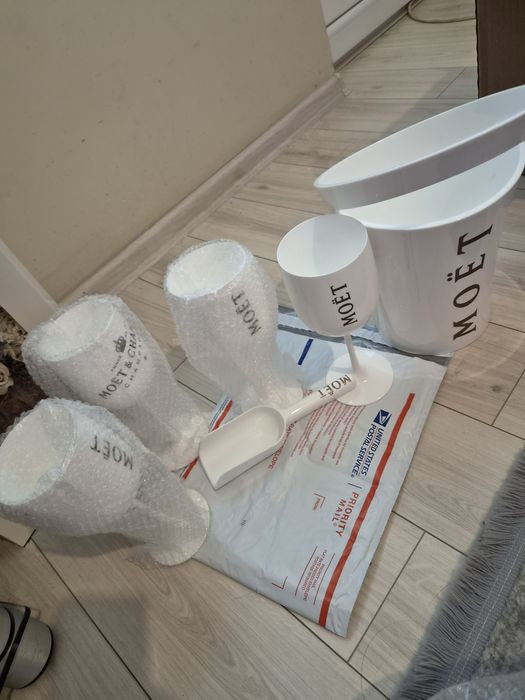 MOET  комплект сервиз