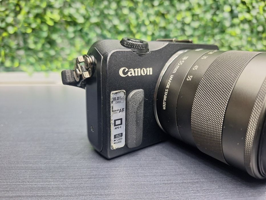 Canon EOS M  perfectă
