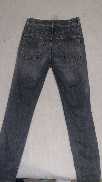 Тясни дънки zara