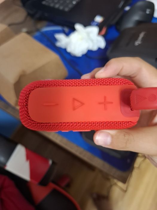 Se vand boxe jbl Go 4