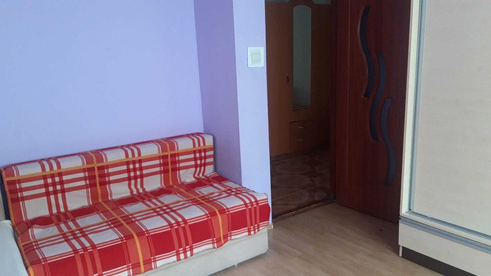 Închiriez garsonieră