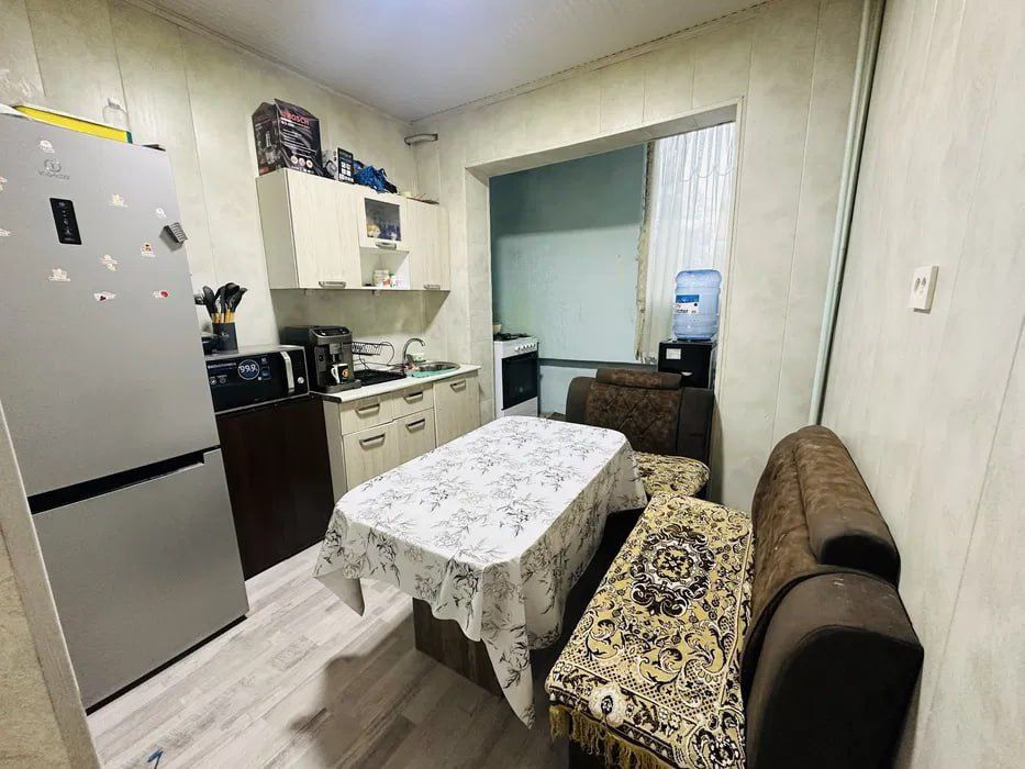 2/1/9 (1 этаж). Спутник 4, Сергели. Квартира 59 м². Метро - 800 м.