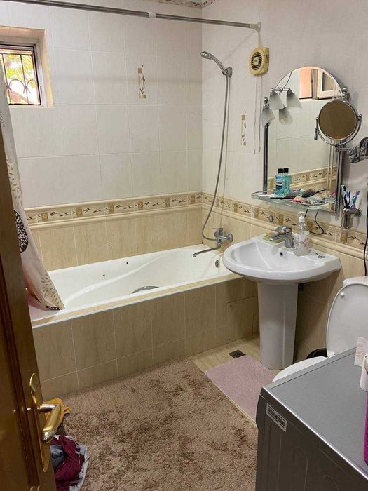 Сдаётся кв Юнусабад 13 кв 3/1/9 орен Ахмад Дониш