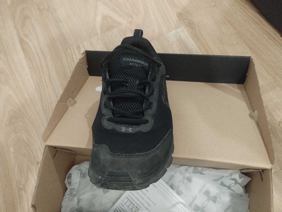 Vand adidasi in stare foarte buna