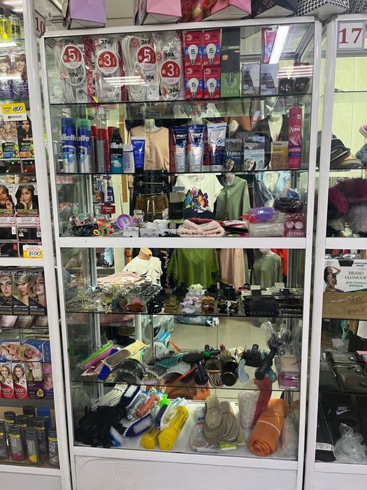 продаются витрины срочно