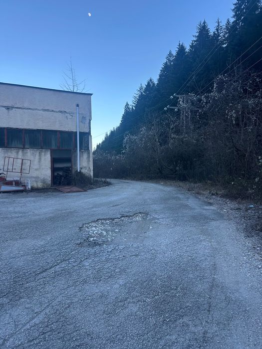 Продава супер база