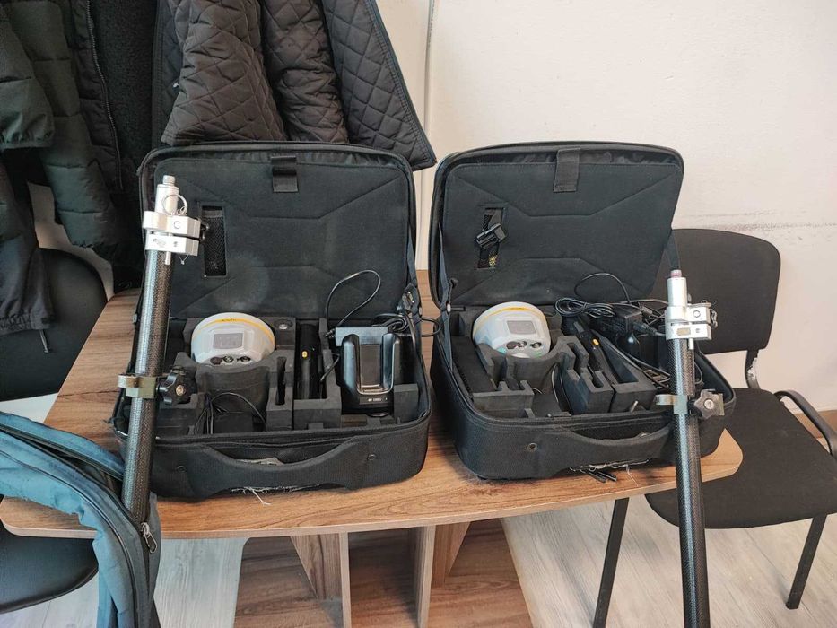 Receptoare RTK GNSS / GPS South G1C cu senzor de inclinare.