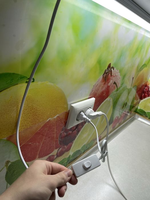 Лампа навесная яркая