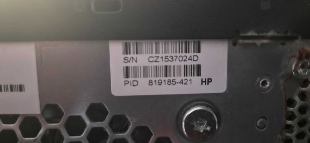 Server HP ProLiant MicroServer Gen8 cu procesor Intel® Celeron® G1610T 2.30GHz, Ivy Bridge, 1 x 4GB