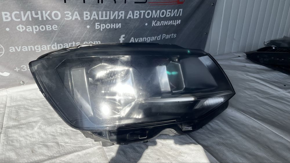 Десен фар VW Caravelle T6 2016-