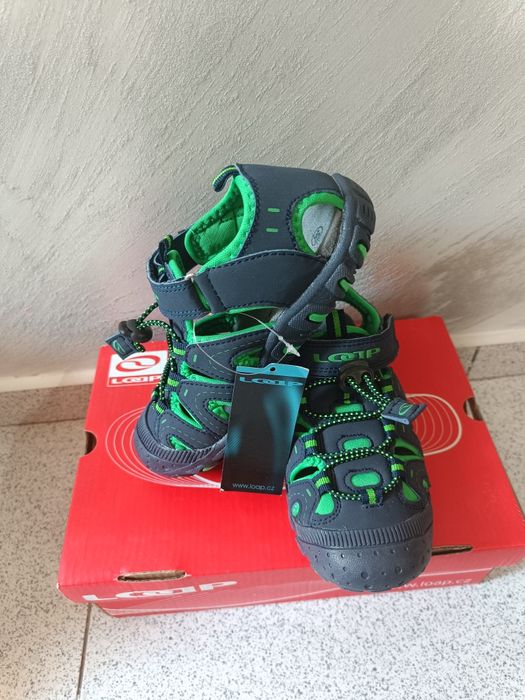 Нови сандали за момче