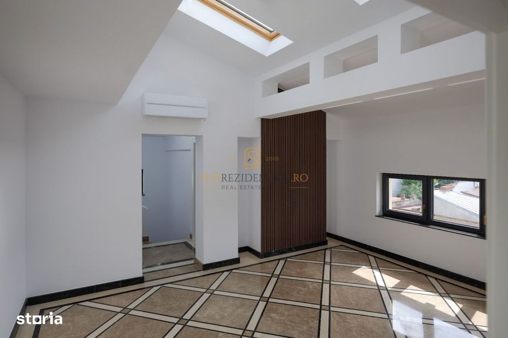 Apartament tip duplex, ideal birouri, 7 camere, Zona Parcul Carol