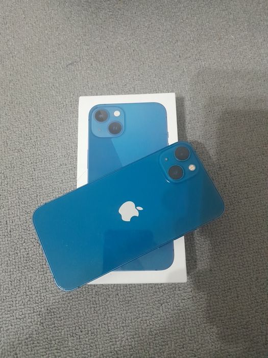 Продается айфон 13