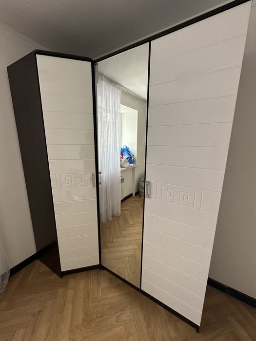 Продам шкафы