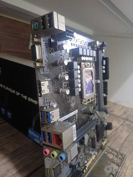 Материнская плата GIGABYTE B660M. DDR4