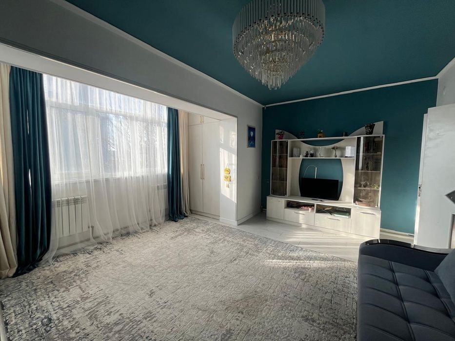 Продается 2 ком.квартира Восток микр