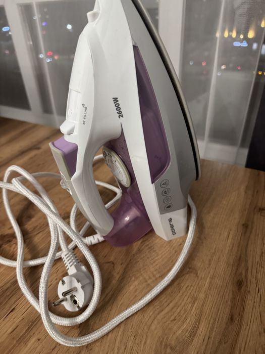 Продам утюг (кабель длинный 3 метра)