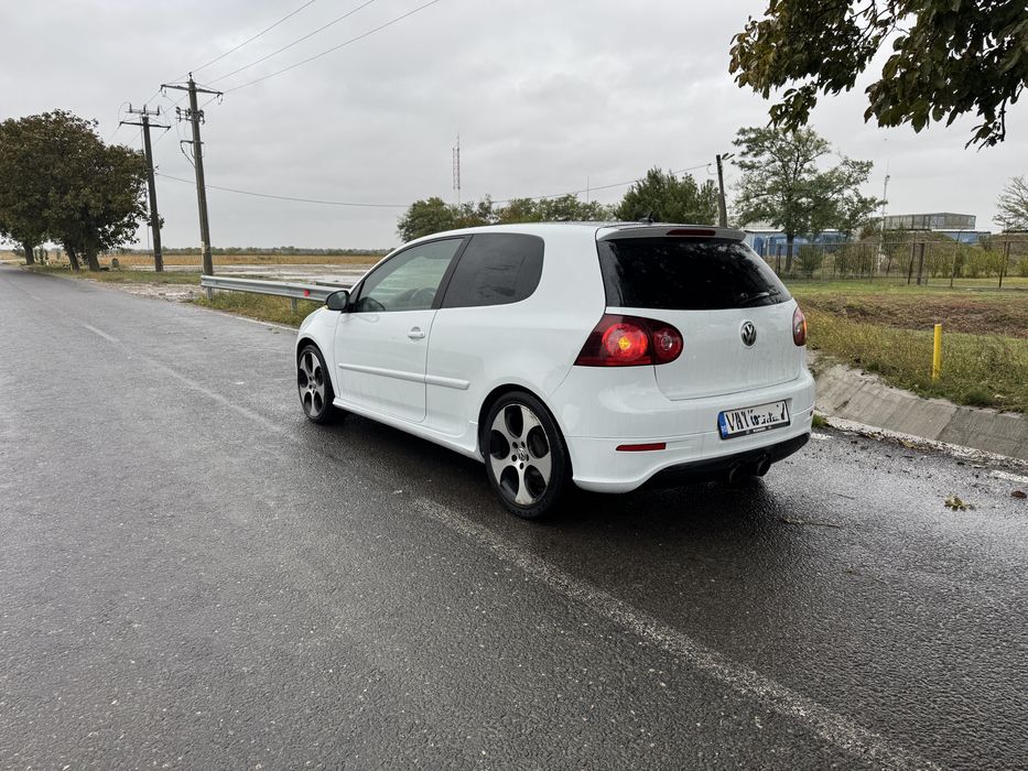 Volkswagen Golf 2007 diesel, 5.391 € — imagine 4